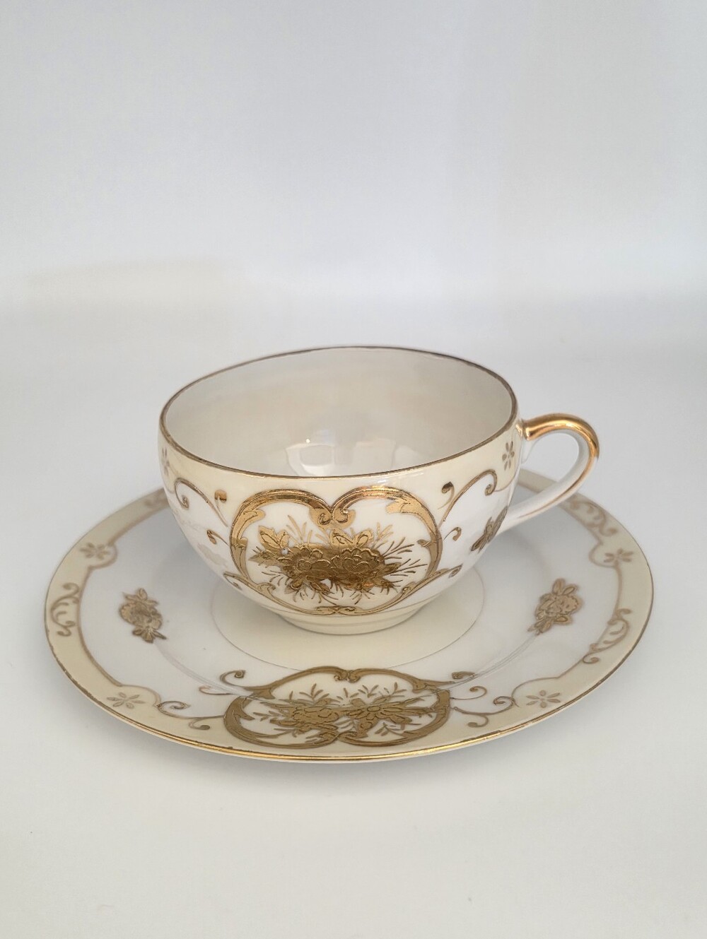 Antique Moriyama Mori-Machi Teacup & Saucer Set - Gold Gilt Moriage Japan